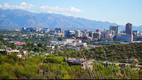 Tucson, AZ skyline